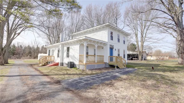 $299,500 | 1062 Highway 96, Waterloo, NY 13165
