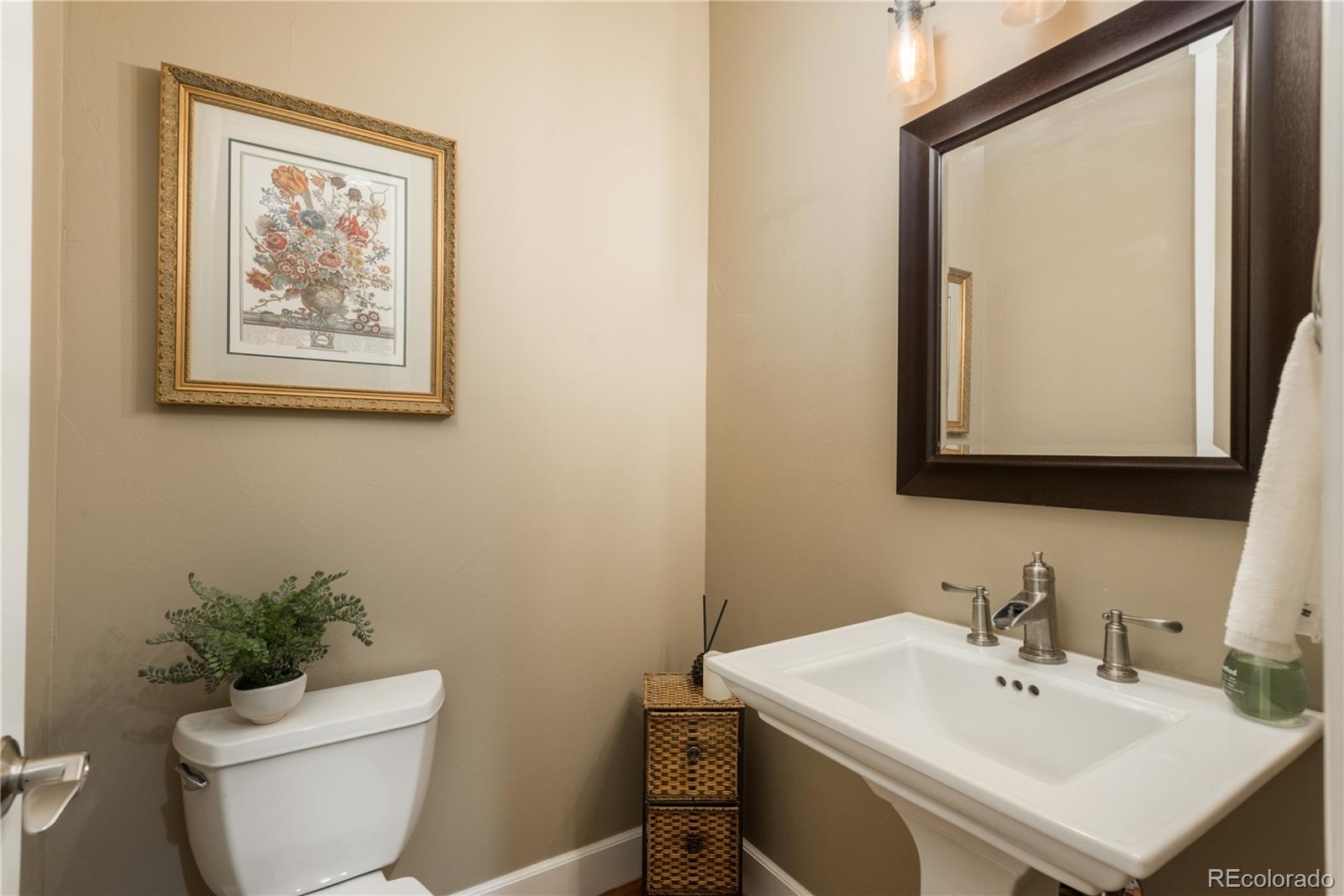 425 Maplehurst Drive Highlands Ranch, CO 80126 - Photo 15 of 40 Gallery Image 15