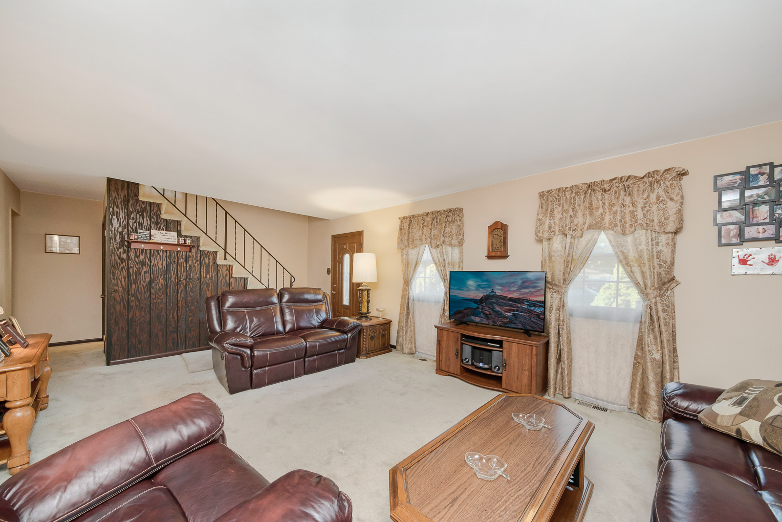 148 Thornhurst Road Bolingbrook, IL 60440 - Photo 3 of 15
