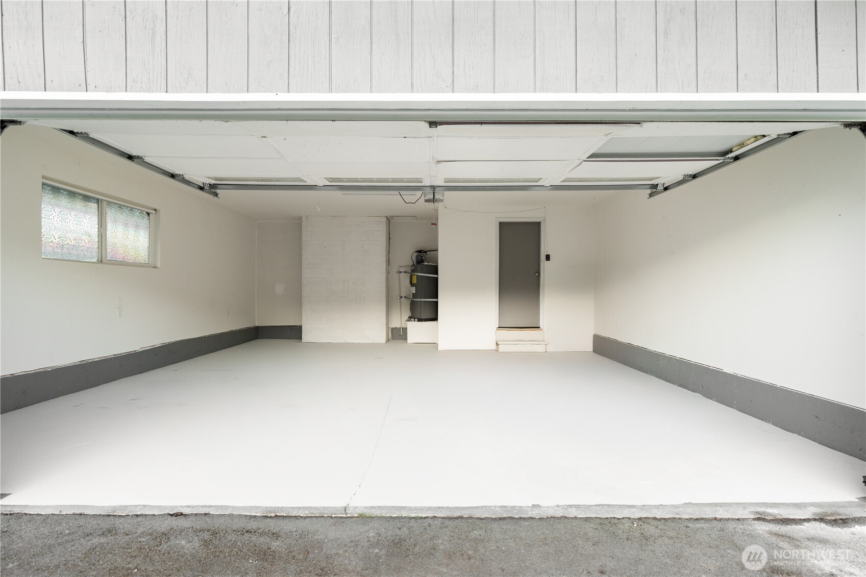 6528 23rd Avenue Southwest Seattle, WA 98106 - Photo 22 of 39