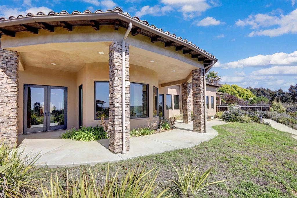 3451 Dove Hollow Road Encinitas, CA 92024 - Photo 38 of 40 Breakfast Nook