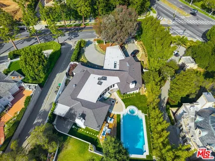 $10,375,000 | 909 North Alpine Drive, Beverly Hills, CA 90210