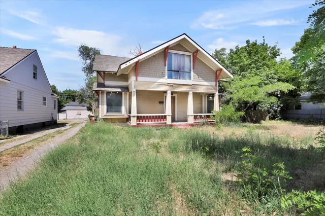 $245,000 | 206 West Buckeye Avenue, Unit 202 W BUCKEYE AVE, Spokane, WA 99205