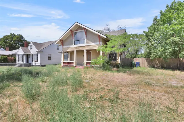 $245,000 | 206 West Buckeye Avenue, Unit 202 W BUCKEYE AVE, Spokane, WA 99205