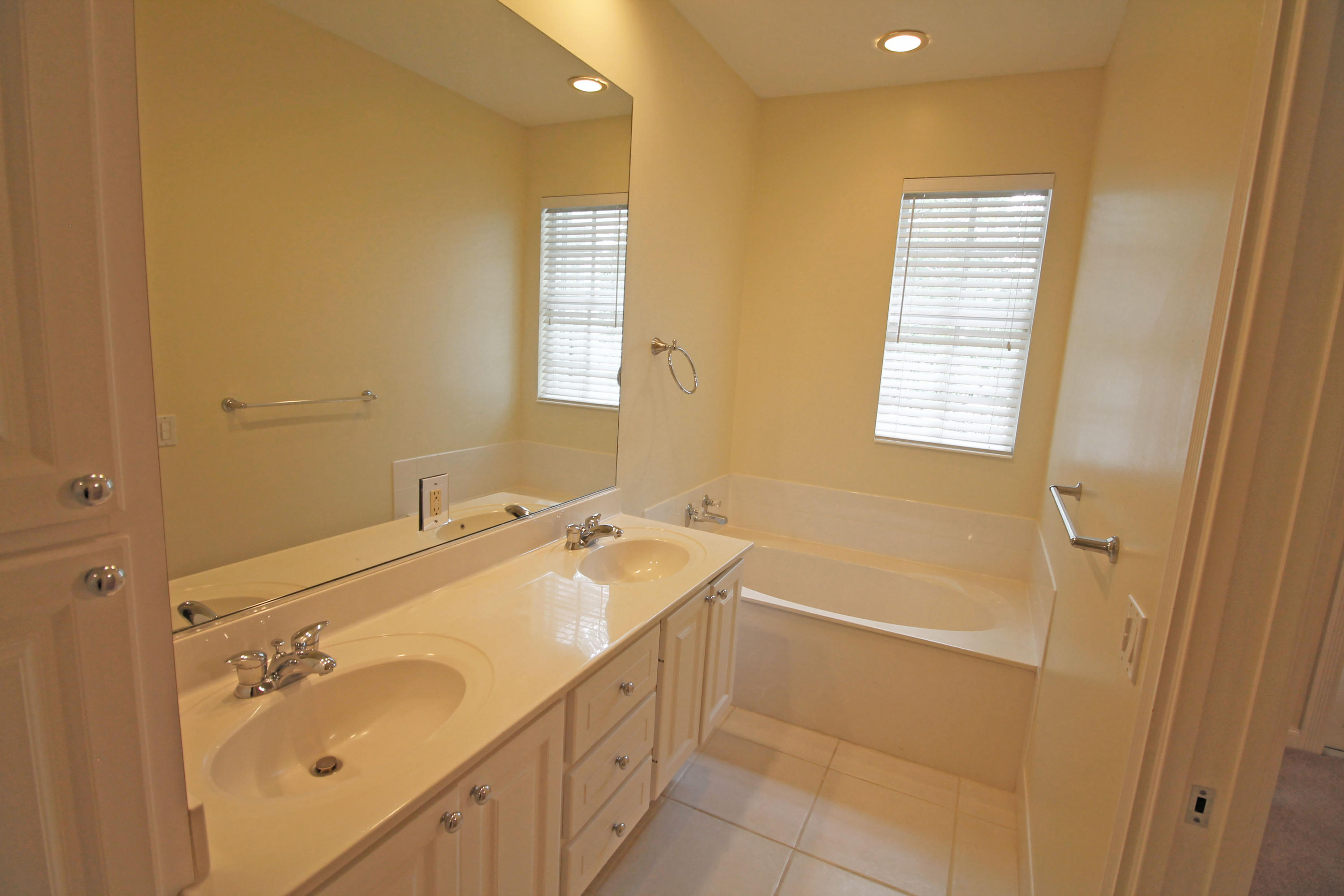 1881 Frederick Small Road Jupiter, FL 33458 - Photo 29 of 32 Masterbath