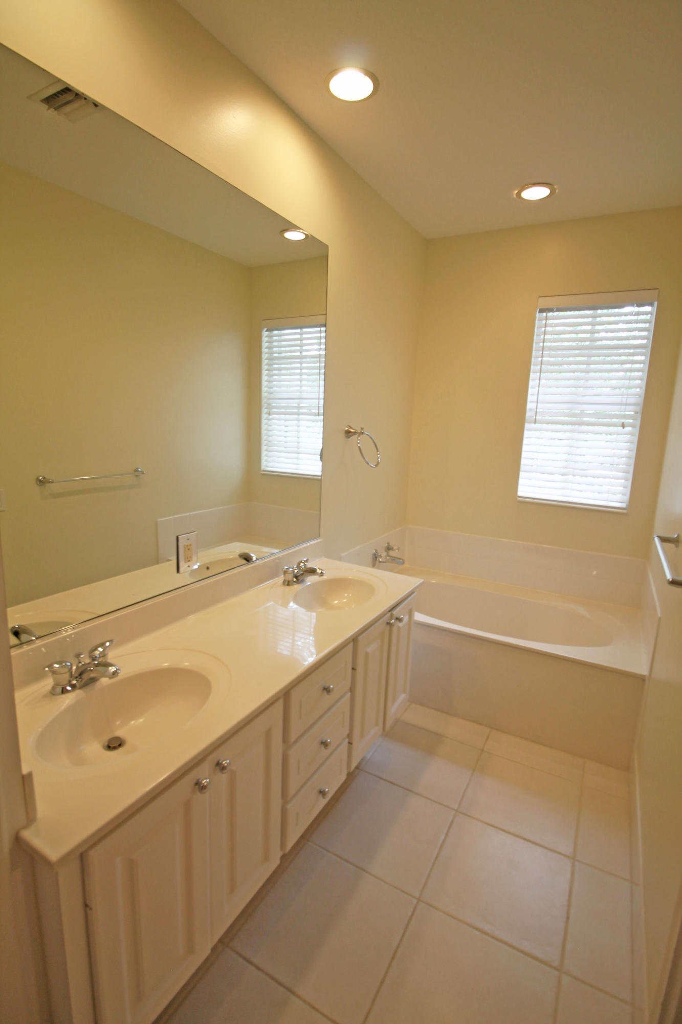 1881 Frederick Small Road Jupiter, FL 33458 - Photo 30 of 32 Masterbath2