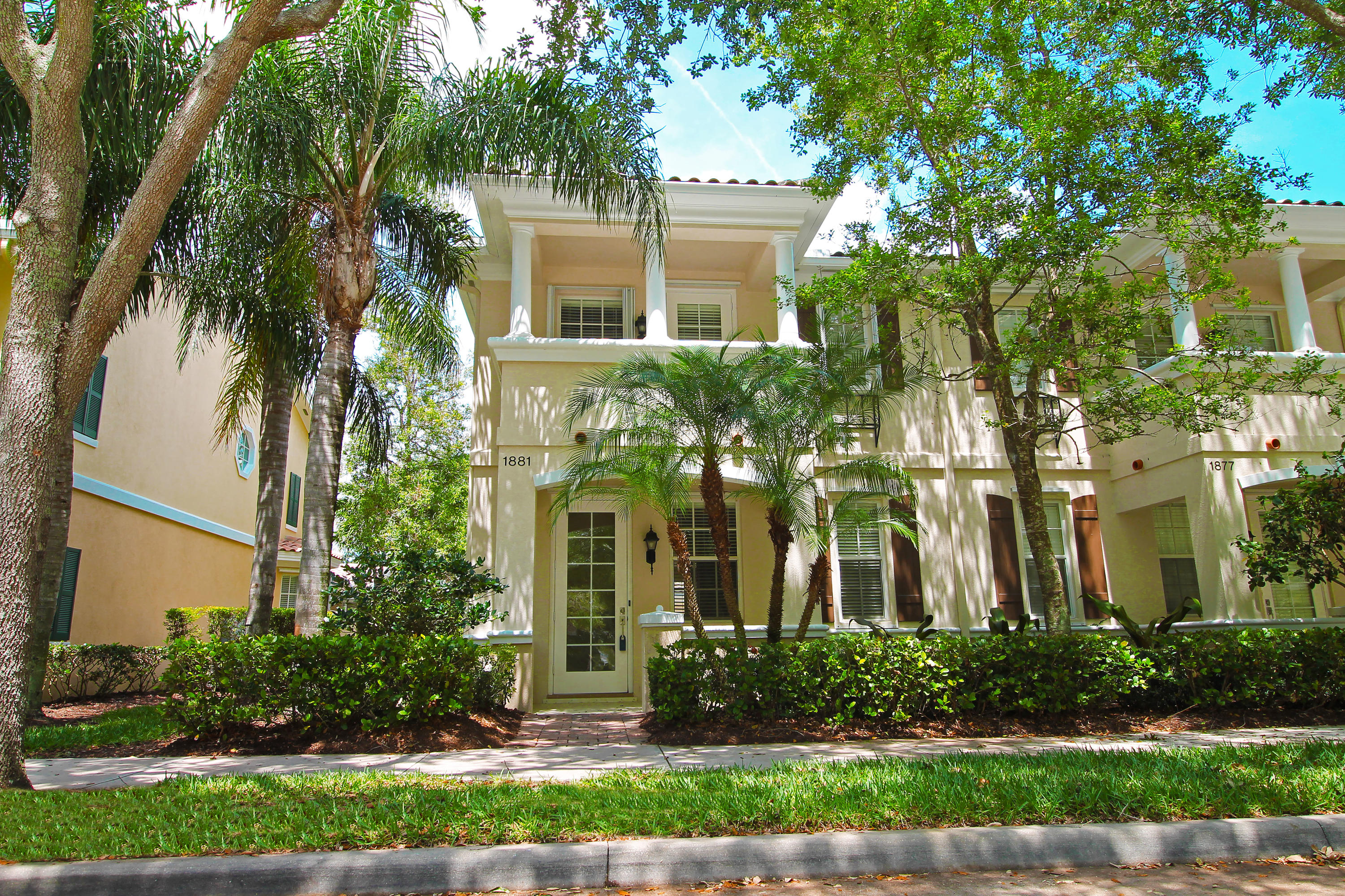 1881 Frederick Small Road Jupiter, FL 33458 - Photo 3 of 32 01