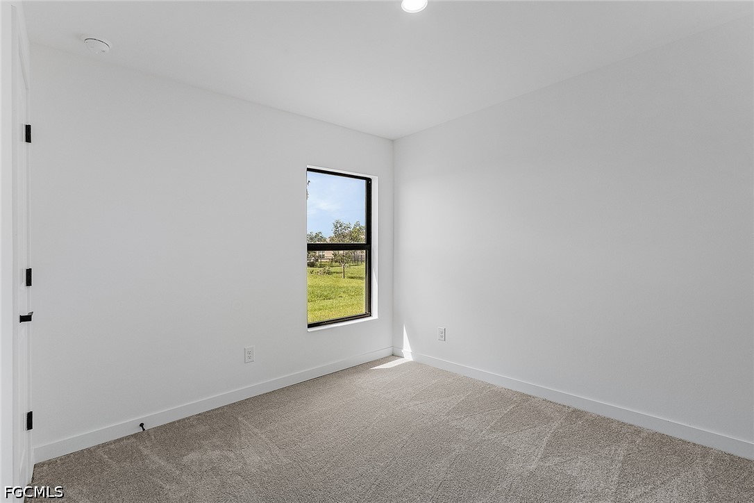 811 Rue Labeau Circle Fort Myers, FL 33913 - Photo 15 of 16