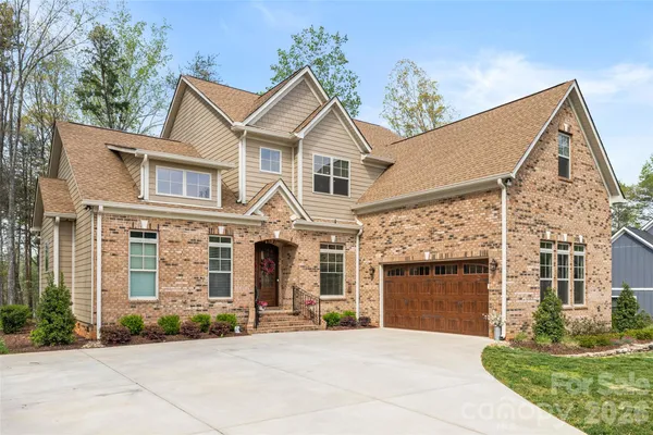 $975,000 | 832 Bellegray Road, Clover, SC 29710