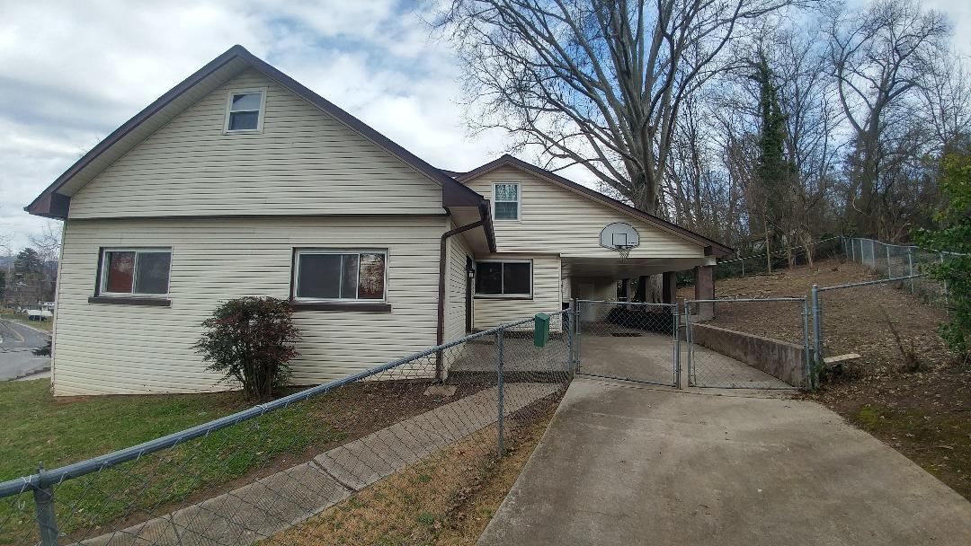 238 South Purdue Avenue Oak Ridge, TN 37830 - Photo 2 of 24 thumbnail (1)