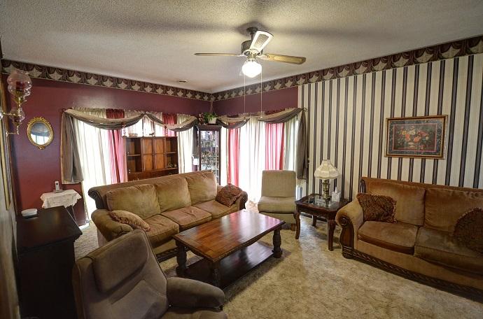 469 Rhea County Highway Dayton, TN 37321 - Photo 14 of 50 12-469 rhea co hwy living