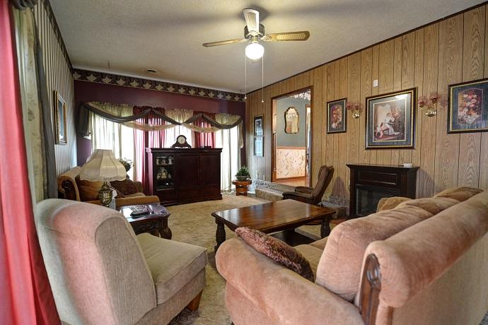 469 Rhea County Highway Dayton, TN 37321 - Photo 16 of 50 14-469 rhea co living 3