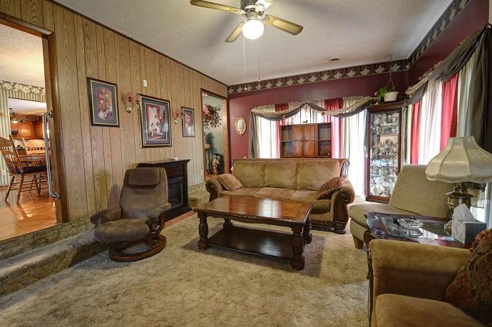469 Rhea County Highway Dayton, TN 37321 - Photo 17 of 50 15-469 rhea co living 4