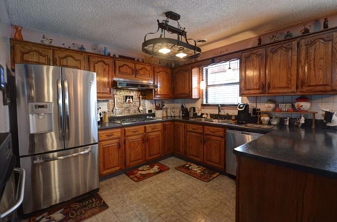 469 Rhea County Highway Dayton, TN 37321 - Photo 4 of 50 4-469 rhea co kitchen 5