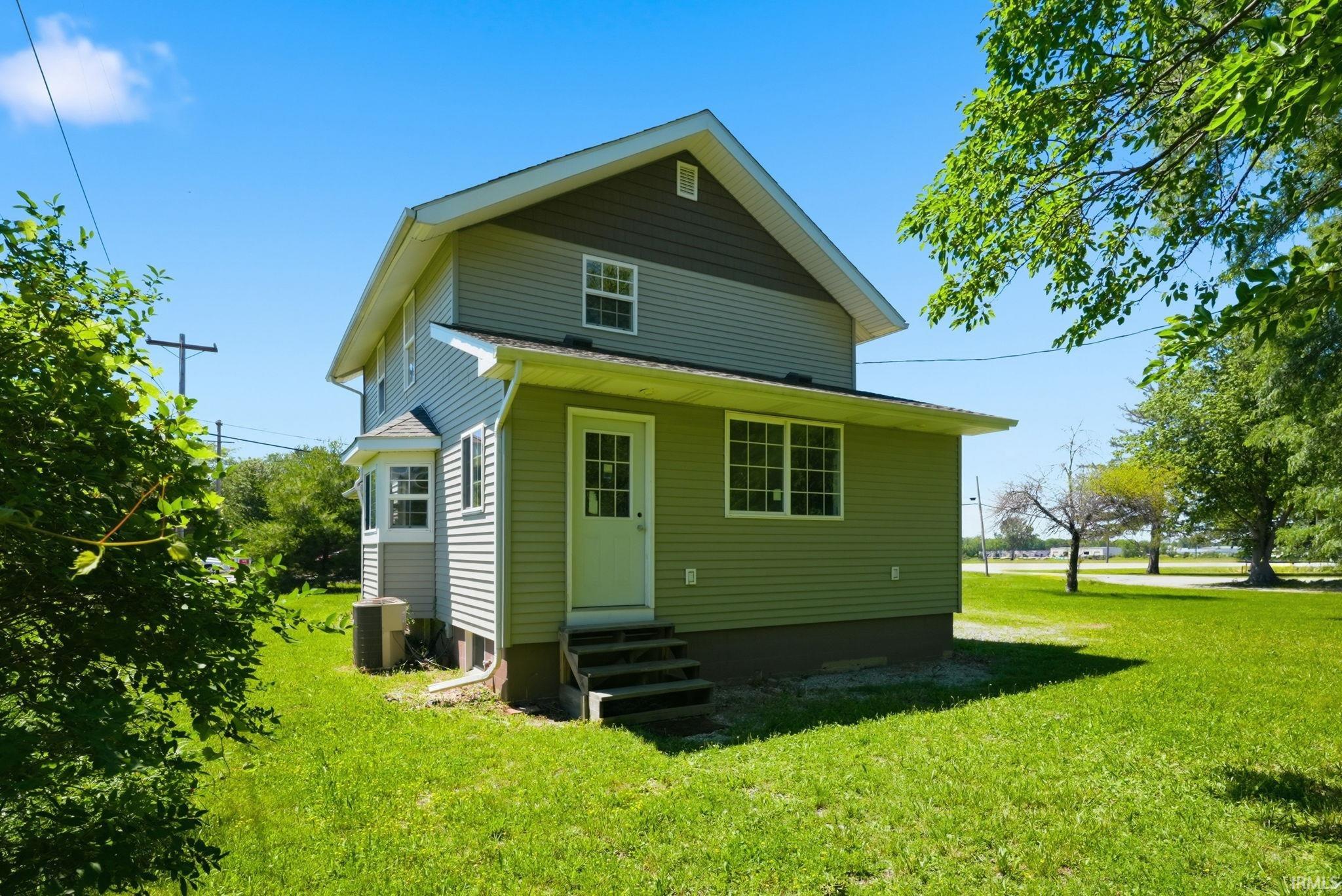 13710 Lima Road Fort Wayne, IN 46845 - Photo 3 of 31 Gallery Image 3