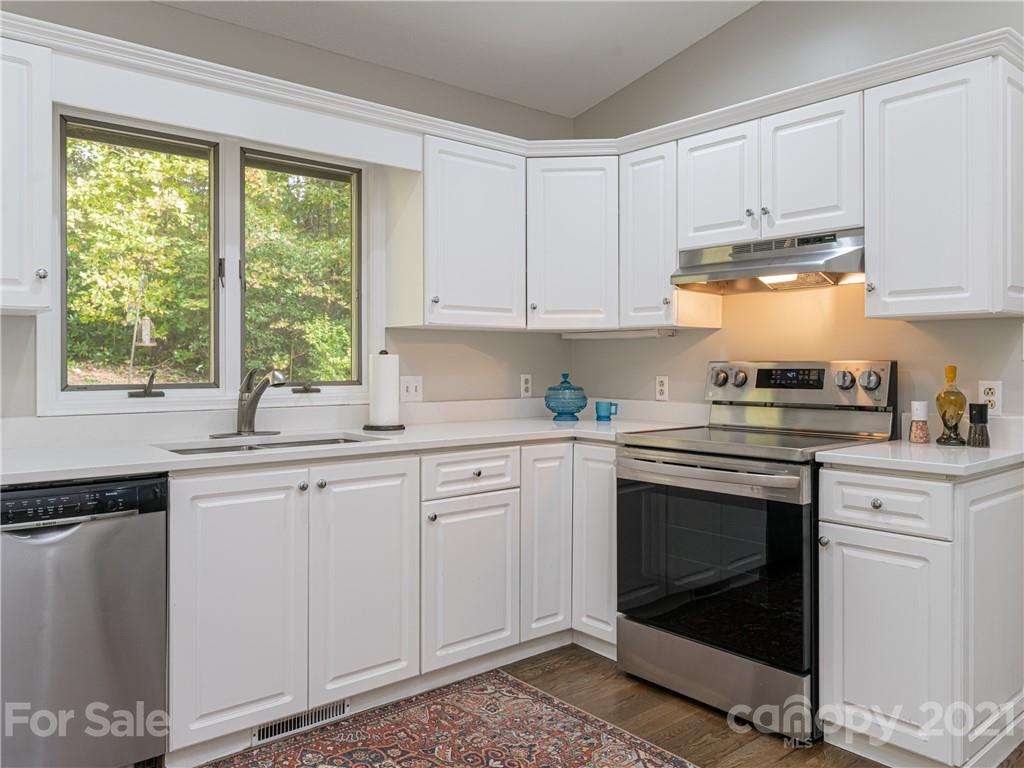 716 Island Ford Road Brevard, NC 28712 - Photo 14 of 48 Gallery Image 14