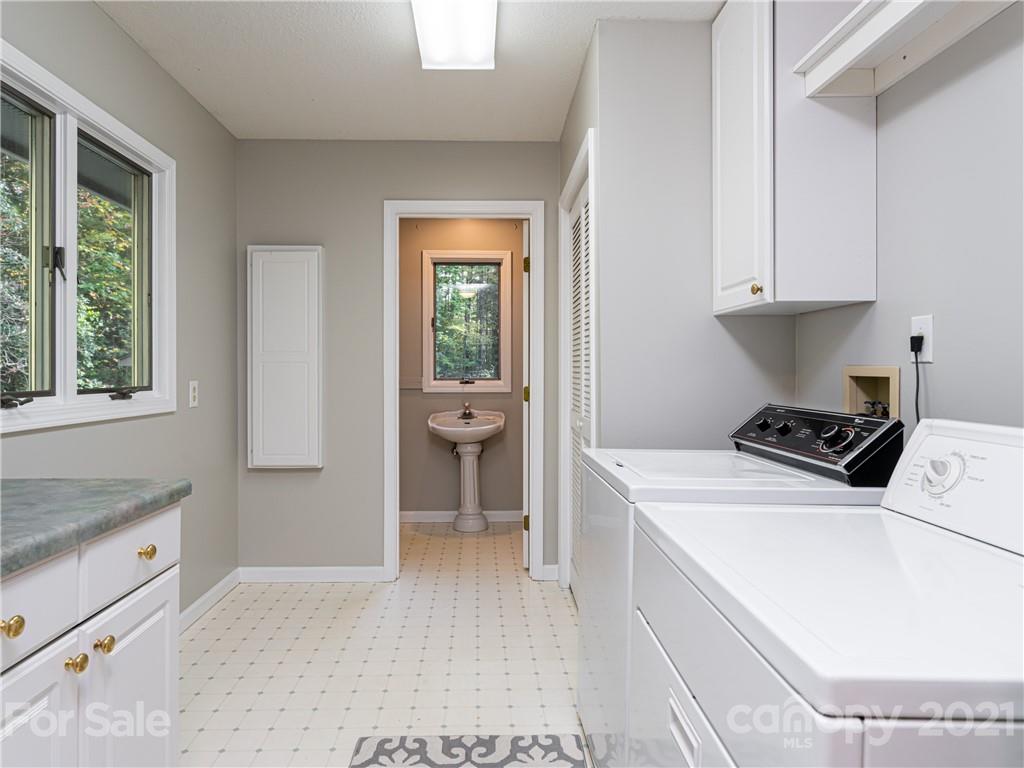 716 Island Ford Road Brevard, NC 28712 - Photo 16 of 48 Gallery Image 16
