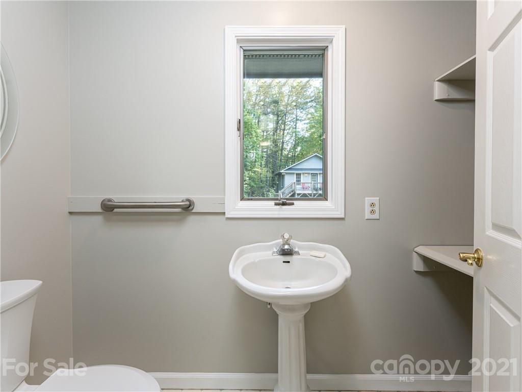 716 Island Ford Road Brevard, NC 28712 - Photo 17 of 48 Gallery Image 17
