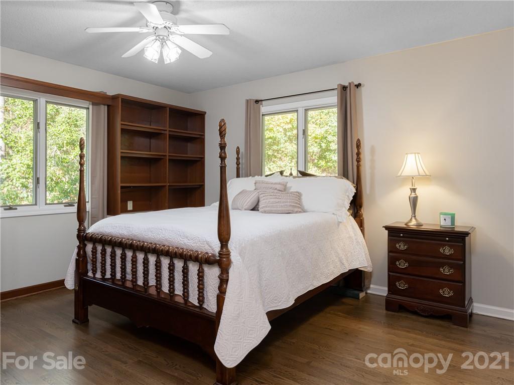 716 Island Ford Road Brevard, NC 28712 - Photo 18 of 48 Gallery Image 18