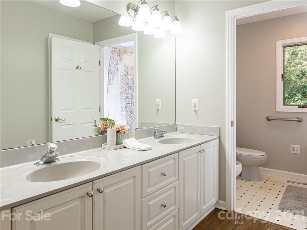 716 Island Ford Road Brevard, NC 28712 - Photo 19 of 48 Gallery Image 19