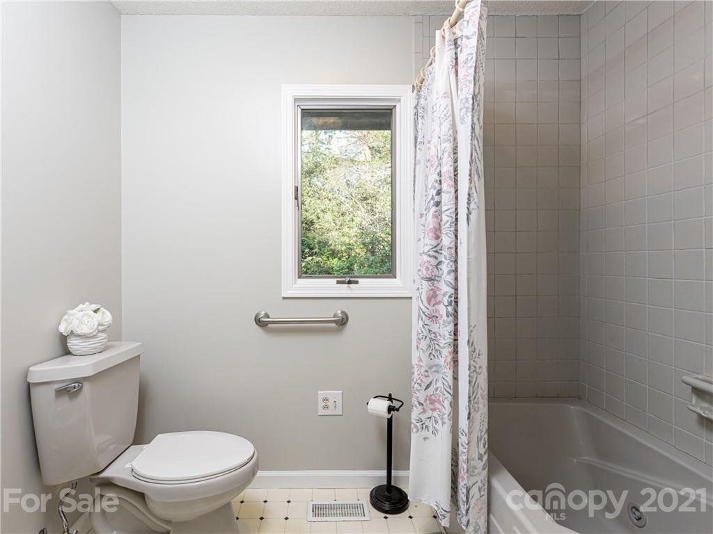 716 Island Ford Road Brevard, NC 28712 - Photo 20 of 48 Gallery Image 20