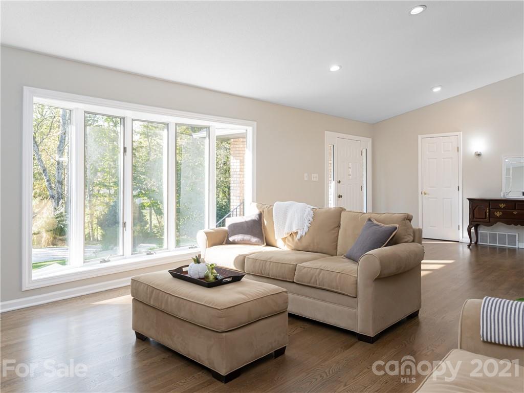 716 Island Ford Road Brevard, NC 28712 - Photo 4 of 48 Gallery Image 4