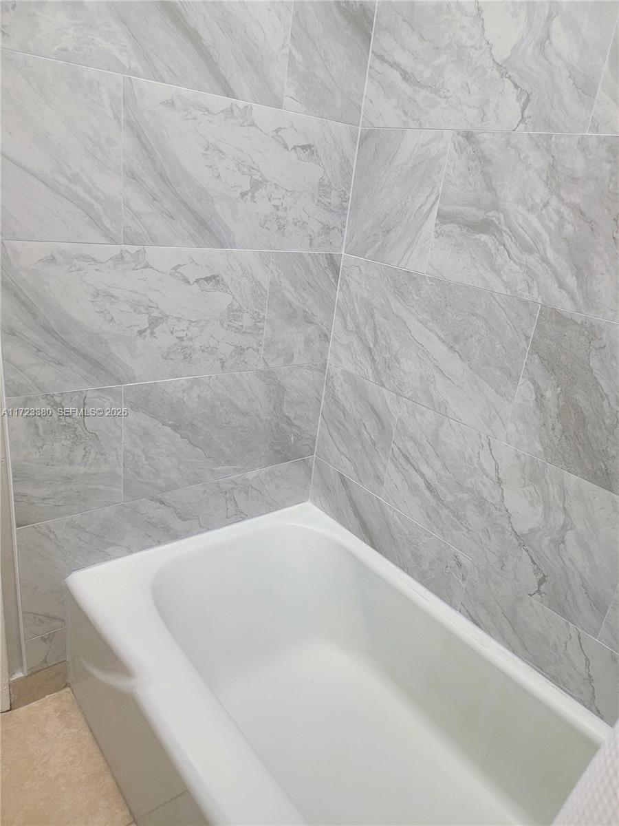 3750 Inverrary Drive, Unit 2Y Lauderhill, FL 33319 - Photo 15 of 44