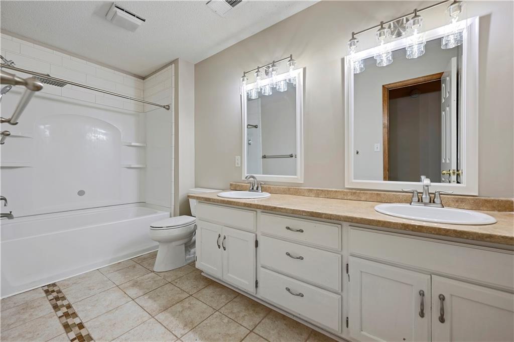 17713 157th Terrace Basehor, KS 66007 - Photo 31 of 50