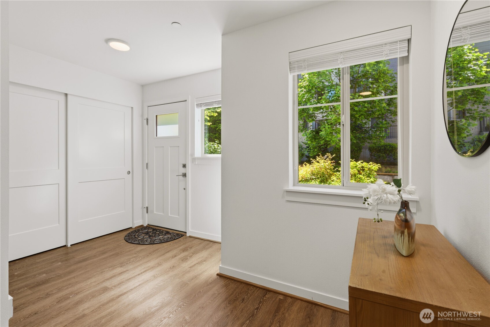 15865 Northeast 14th Road Bellevue, WA 98008 - Photo 24 of 26
