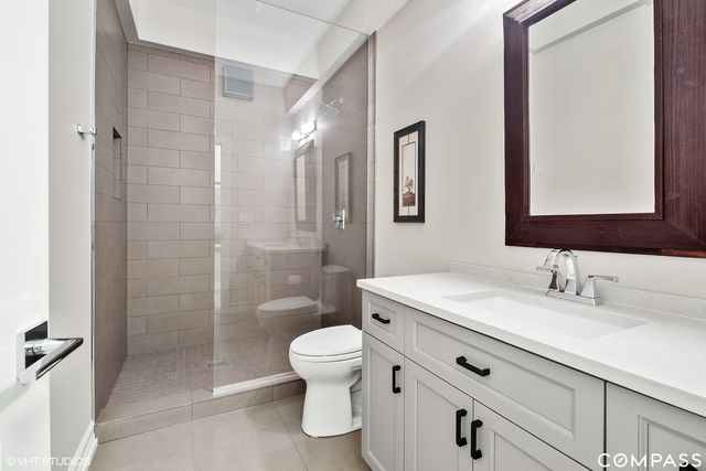 $2,099,000 | 808 Solar Lane, Glenview, IL 60025