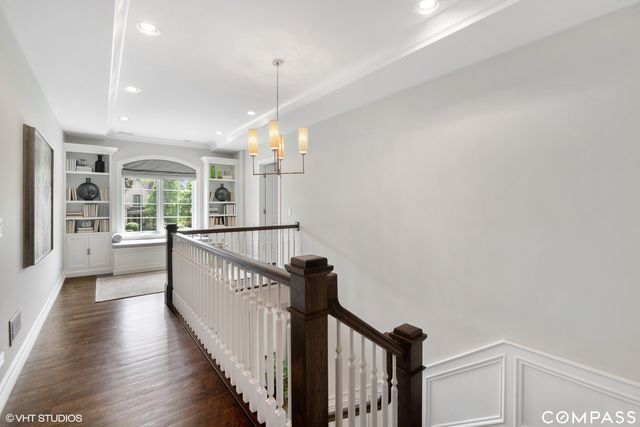 $2,099,000 | 808 Solar Lane, Glenview, IL 60025