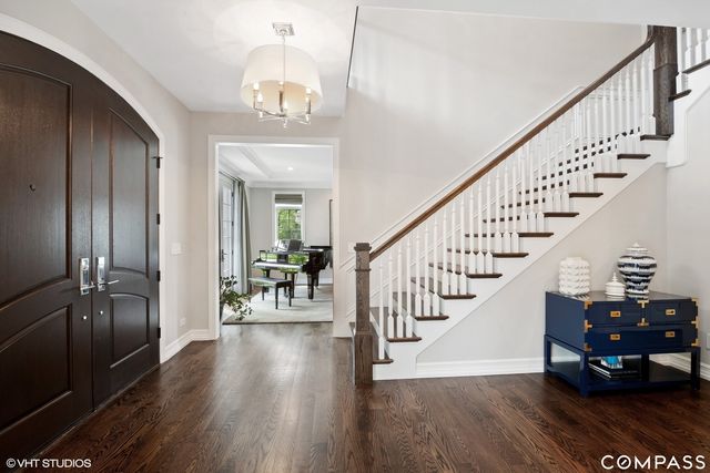 $2,099,000 | 808 Solar Lane, Glenview, IL 60025