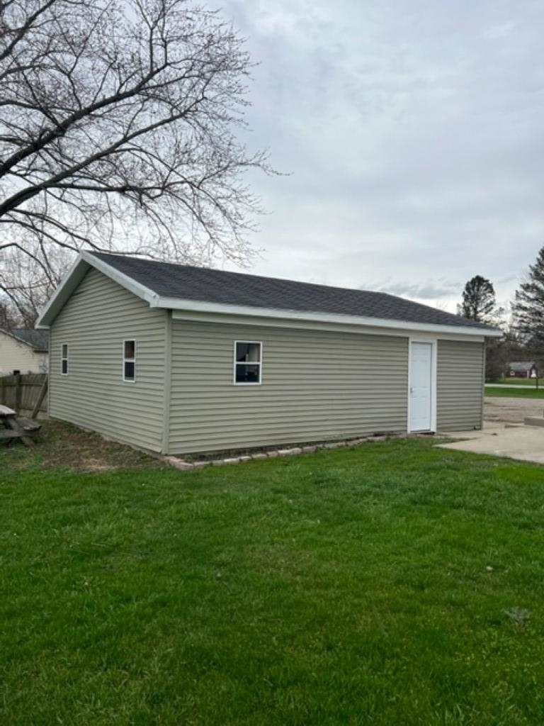 1310 East River Road Mount Pleasant, MI 48858 - Photo 8 of 31 1898926-7.JPG