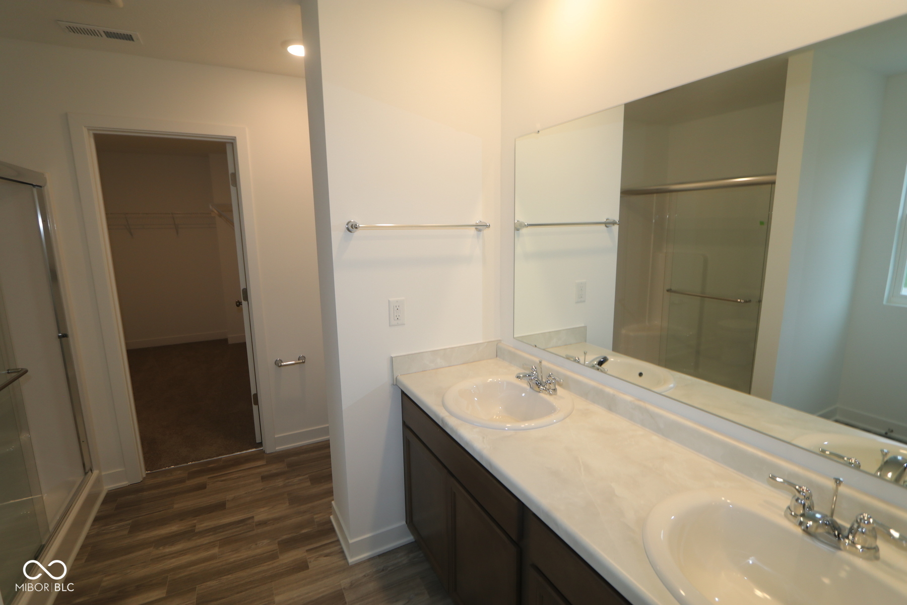 3945 Highcrest Road Indianapolis, IN 46239 - Photo 11 of 17 Gallery Image 11