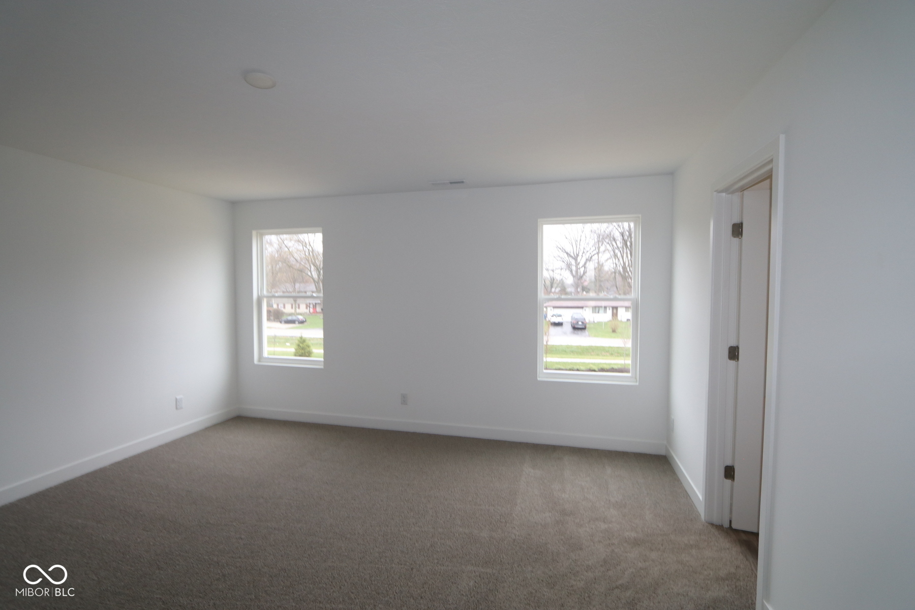 3945 Highcrest Road Indianapolis, IN 46239 - Photo 14 of 17 Gallery Image 14