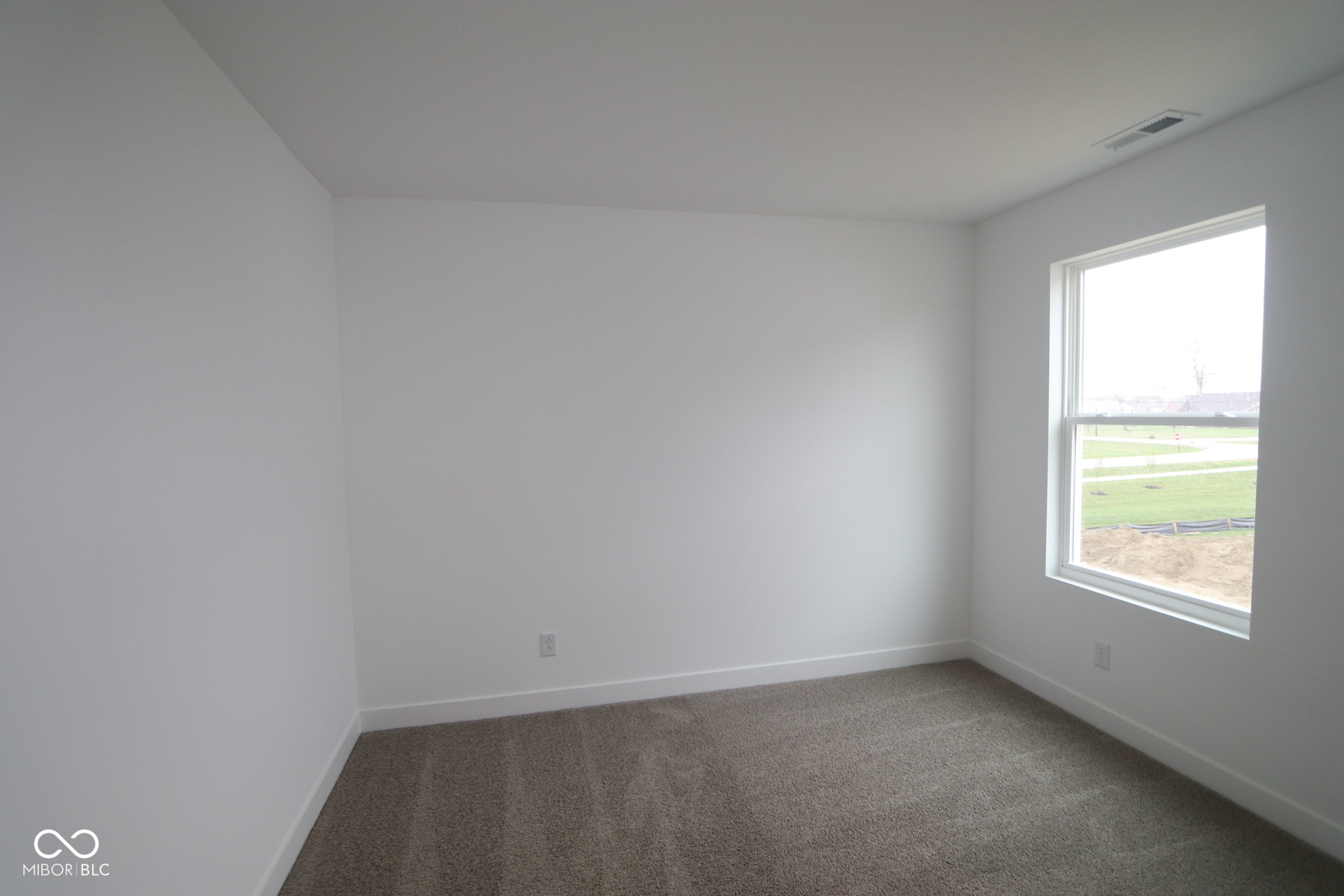 3945 Highcrest Road Indianapolis, IN 46239 - Photo 9 of 17 Gallery Image 9