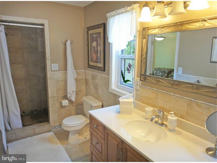 615 Country Club Road Phoenixville, PA 19460 - Photo 13 of 25 Master Bathroom
