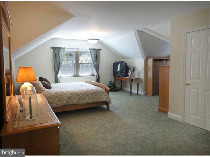 615 Country Club Road Phoenixville, PA 19460 - Photo 9 of 25 Master Bedroom