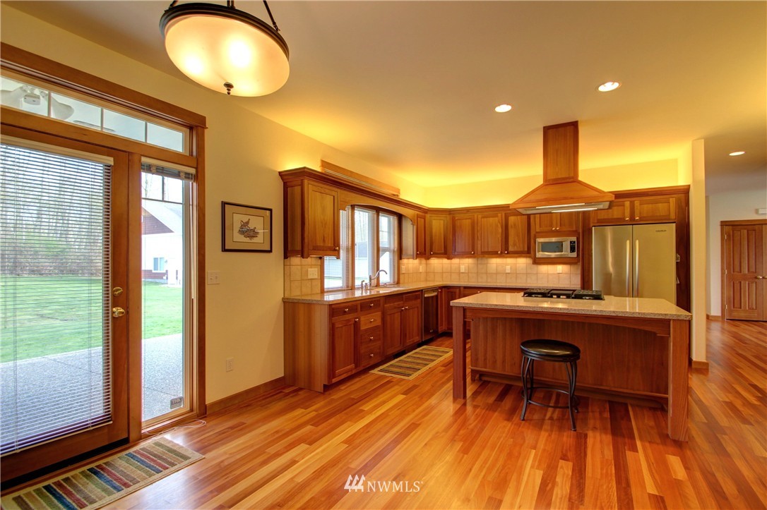 7011 Samish Heights Road Bow, WA 98232 - Photo 10 of 24 Gallery Image 10