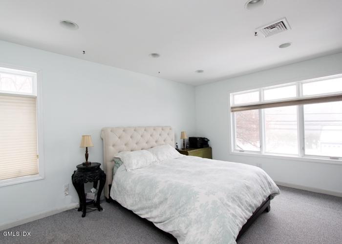 40 Hassake Road Old Greenwich, CT 06870 - Photo 5 of 11 40 Hassake Rd