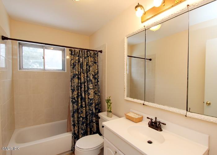 40 Hassake Road Old Greenwich, CT 06870 - Photo 10 of 11 40 Hassake Rd