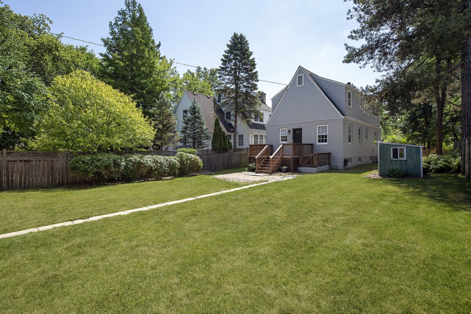 1027 Willow Road Winnetka, IL 60093 - Photo 2 of 15