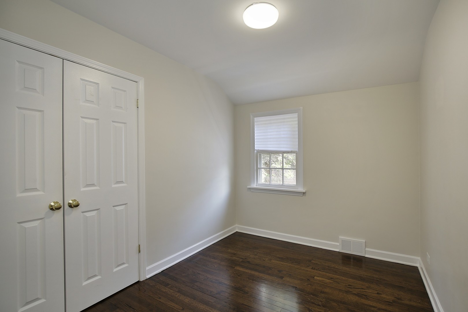 1027 Willow Road Winnetka, IL 60093 - Photo 12 of 15