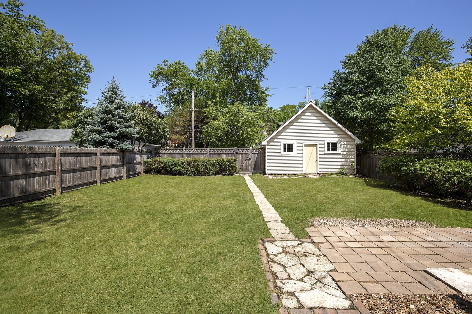 1027 Willow Road Winnetka, IL 60093 - Photo 3 of 15