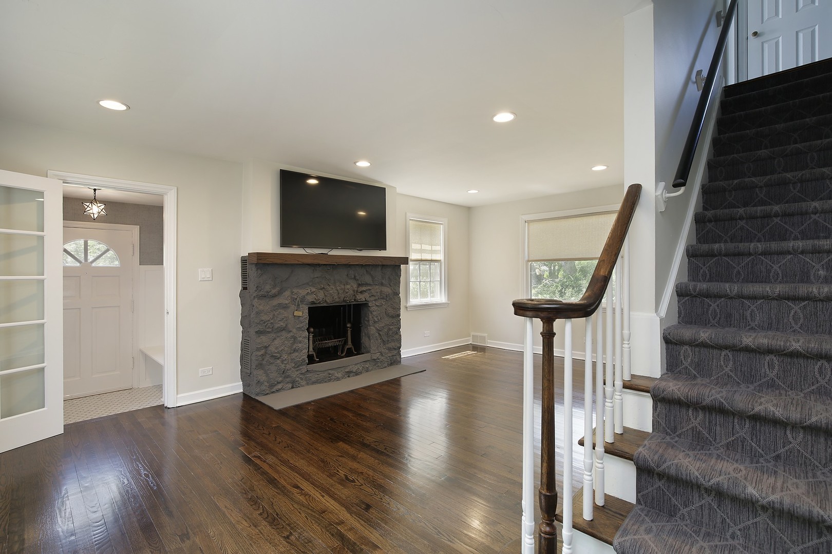 1027 Willow Road Winnetka, IL 60093 - Photo 5 of 15