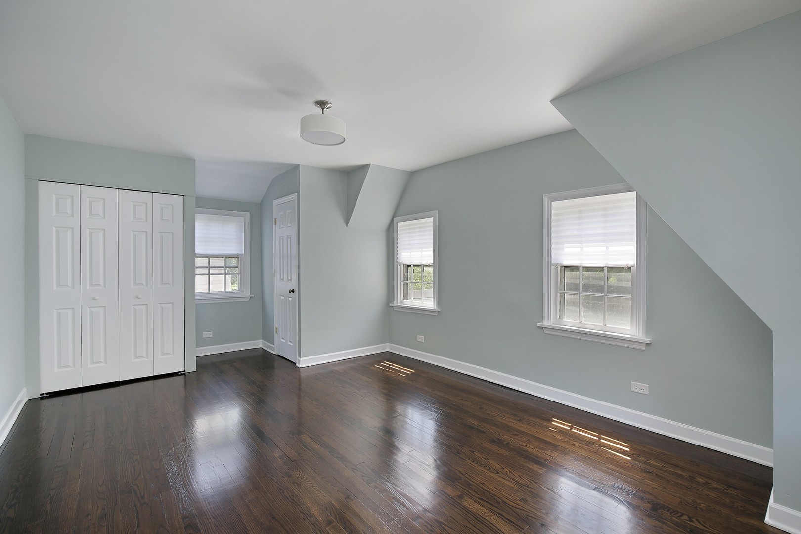 1027 Willow Road Winnetka, IL 60093 - Photo 10 of 15