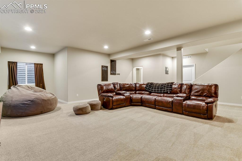 12449 Carmel Ridge Road Colorado Springs, CO 80921 - Photo 8 of 46