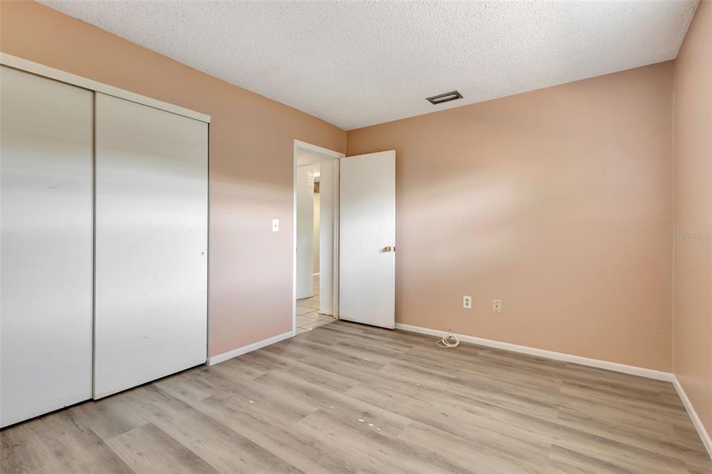 3073 Pine Tree Avenue Largo, FL 33771 - Photo 13 of 18