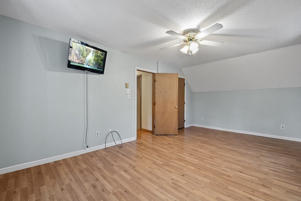 127 Labby Road North Grosvenordale, CT 06255 - Photo 14 of 33
