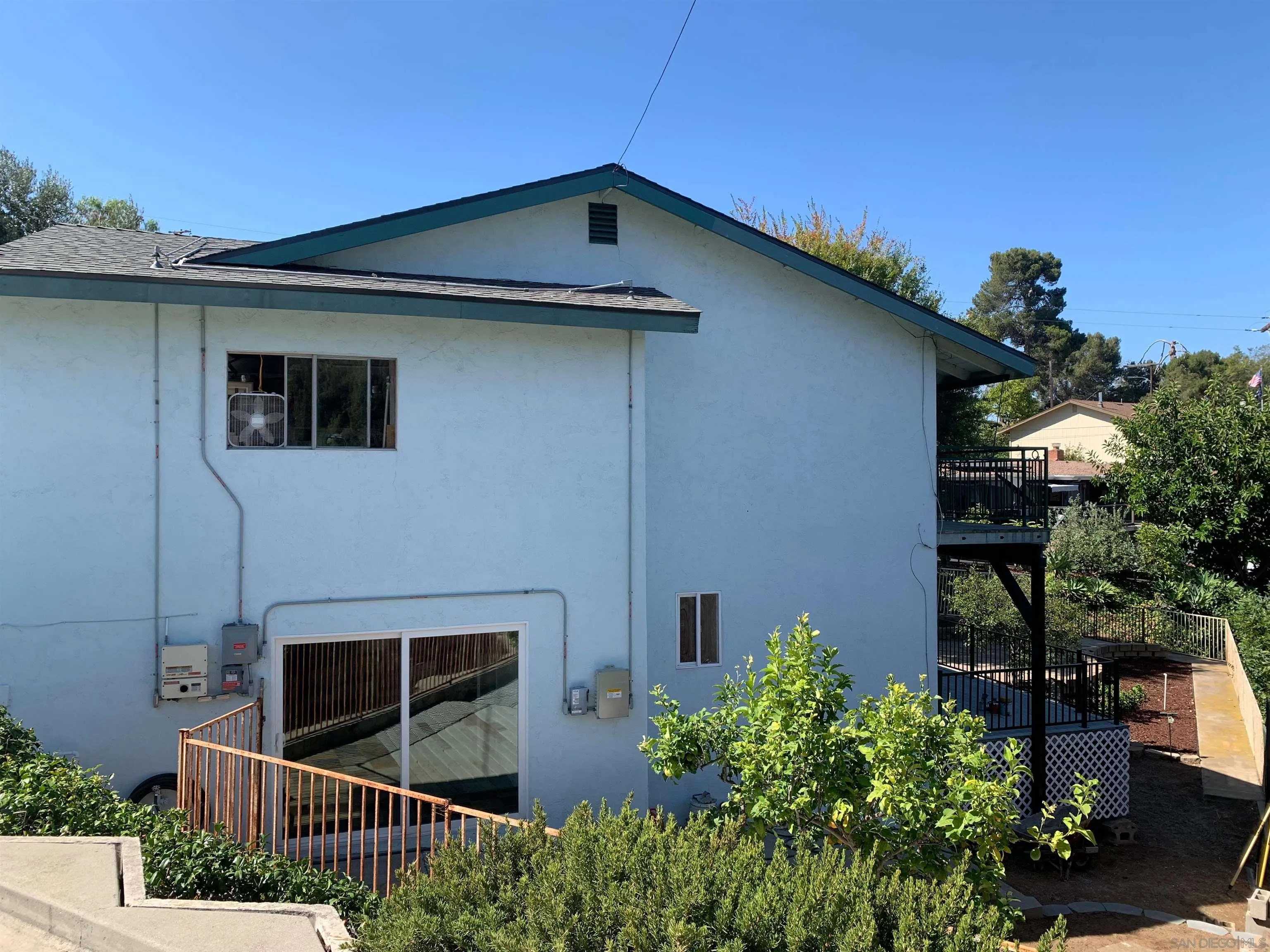 3606 Hartzel Drive Spring Valley, CA 91977 - Photo 14 of 75 Side of the home.